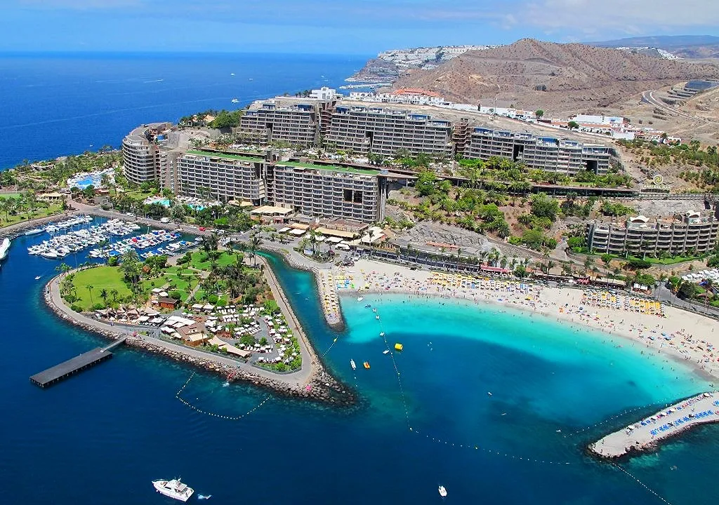 Anfi de mar, Playa de Arguineguín