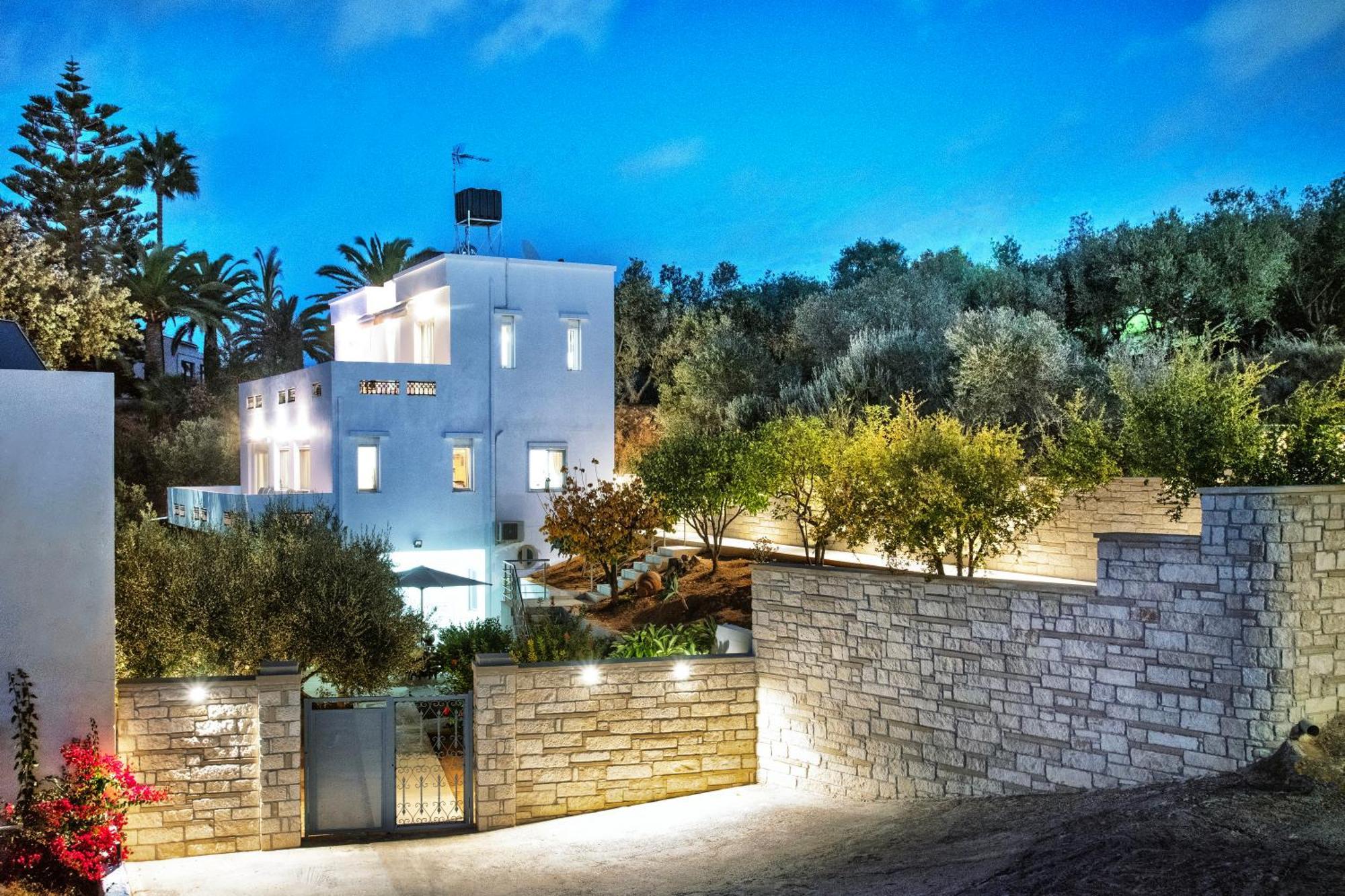Villa Anva, Kato Daratso